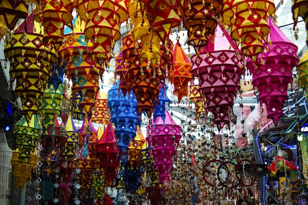 Fargerike lamper i markedet