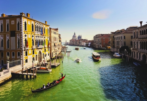 Idylliske kanaler i Venezia