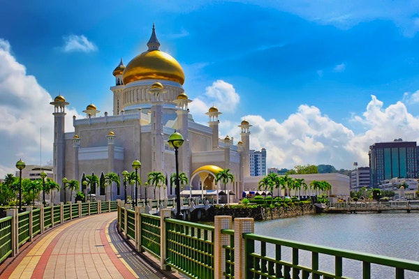 Sultanen Omar Ali Saifuddin-moskeen i Bandar Seri Begawan - Brunei.