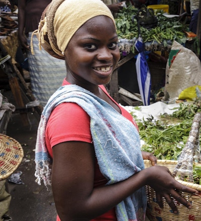 Det lokale markedet Senegambia i Serrakunda er en opplevelse