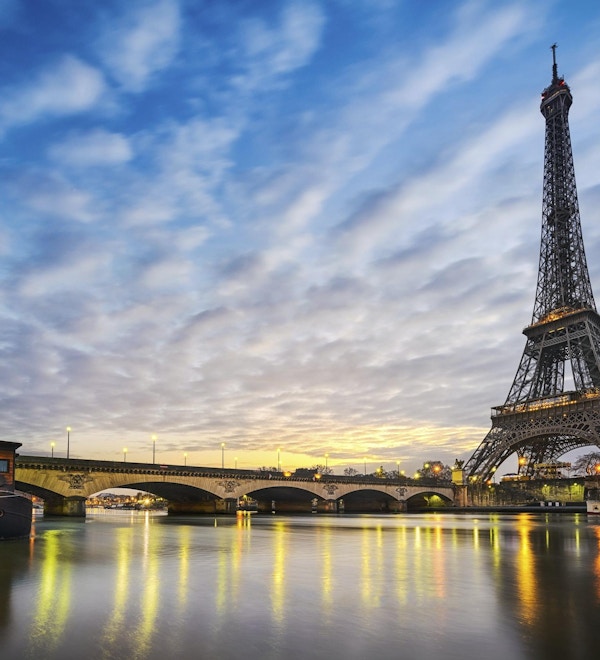 Eiffeltårnet fra elven Seine