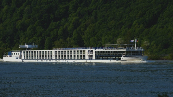 MS River Diamond seiler på Rhinen