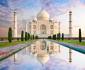 Taj Mahal i solnedgangslys, Agra, India