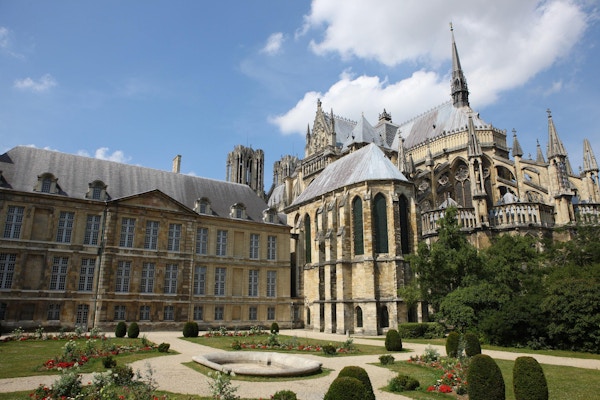 Gotisk katedral i Reims i Champagne-regionen i Frankrike.