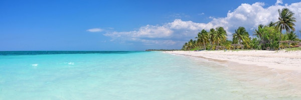 Panorama av stranden på øya Cayo Levisa, Cuba