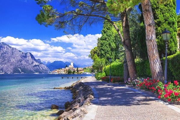 Scene fra Nord-Italia. Malcesine på Lago di Garda
