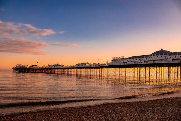 Brighton Pier ved solnedgang.