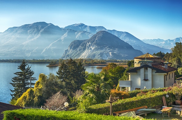Panoramautsikt over Lago Maggiore, Verbania, Piemonte.