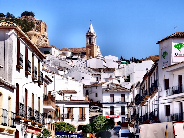 Andalusien vandring jwa ardales plaza