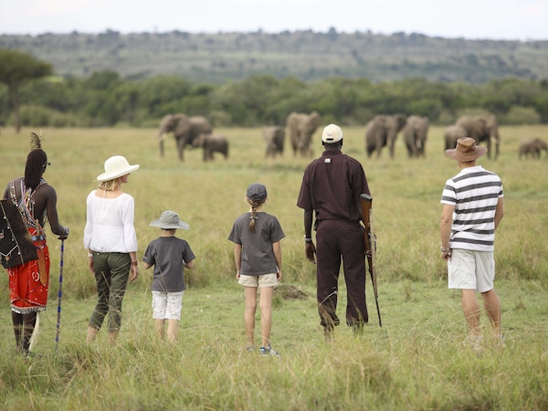 Familie på safari