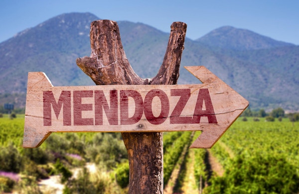 Mendoza ligger vakkert til ved foten av Andesfjellene.