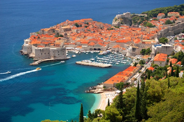 Oversiktsbilde over havnen i Dubrovnik.