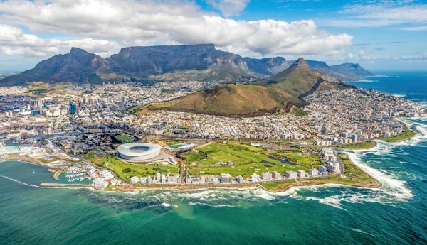 Cape Town og de 12 apostlene fra oven i Sør-Afrika