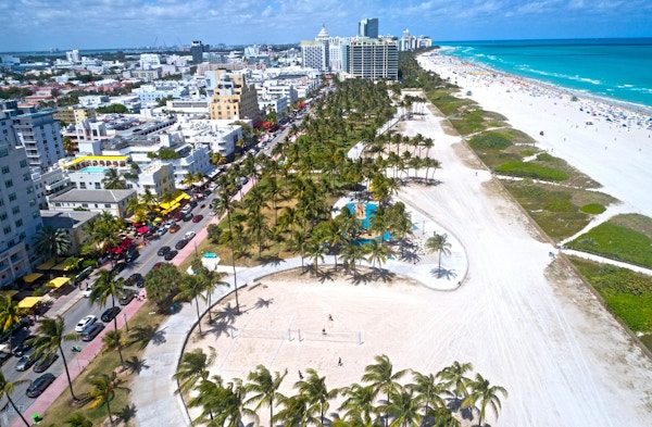 Oversiktsbilde Miami Beach med Ocean Drive.