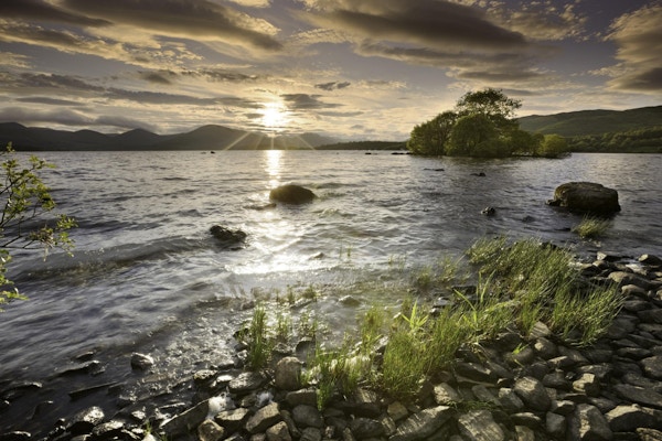 Solnedgang over Loch Lomond.