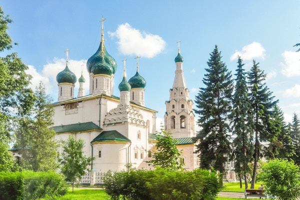 Elias kirke Profeten er den mest kjente av de mange kirkene fra 1600- og 1700-tallet bygget av velstående kjøpmenn i Yaroslavl.