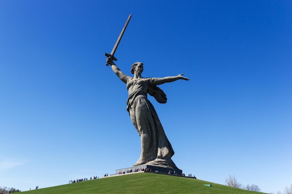 Monumentet "the Motherland calls!" dedikert til minnet om den store Fedrelandskrigen, lokalisert i territoriet til monumentsamvirket "Helter av Stalingradslaget" på Mamaev Kurgan i Volgograd.