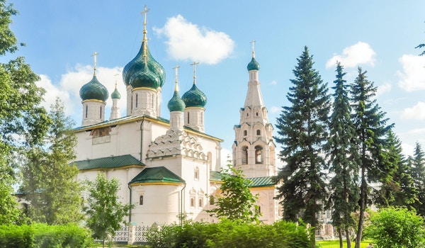 Elias kirke Profeten er den mest kjente av de mange kirkene fra 1600- og 1700-tallet bygget av velstående kjøpmenn i Yaroslavl.