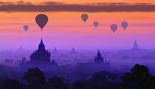 Luftballonger i Bagan, Myanmar