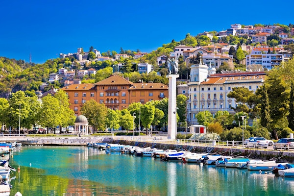 Havnepromenade i Rijeka, Kroatia.
