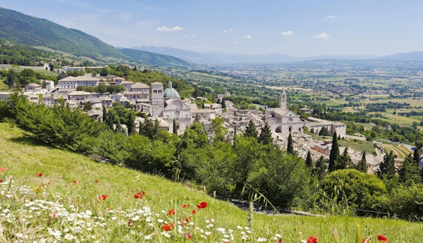 Vakker panoramautsikt over Assisi