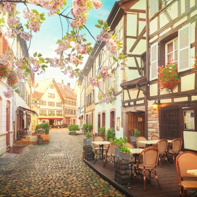 Petit France middelalderske distrikt Strasbourg på våren, Alsace Frankrike