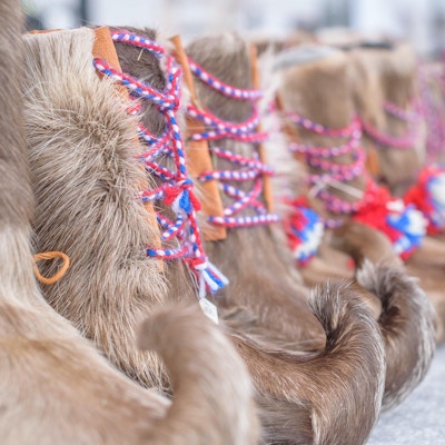 Tradisjonelt samisk håndlaget fottøy fra reinsdyr