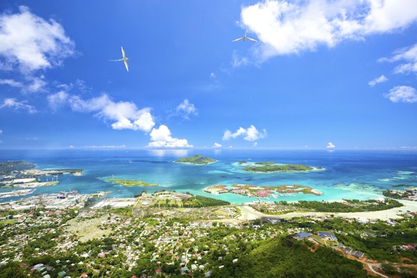 Flyfoto av Mahe-kysten, Seychellene