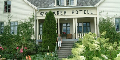 Inngangspartiet på Walaker Hotell