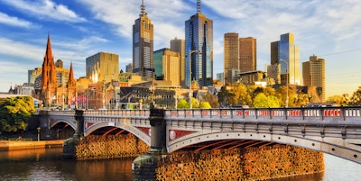 Melbourne er en moderne og vakker by.