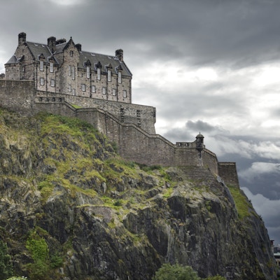 Edinburgh slott i Skottland.