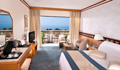 Lystig rom med utsikt, Athena Royal Beach Hotel
