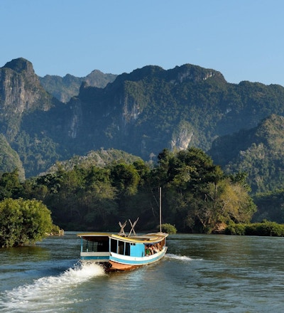 Nydelig landskap rundt Mekong-elven nær Luang Prabang i Laos.