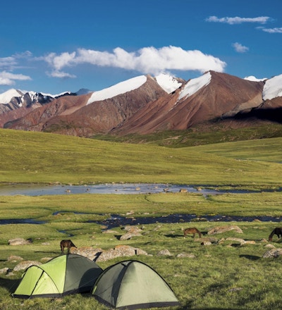 camping i Kirgisistan-fjellene.