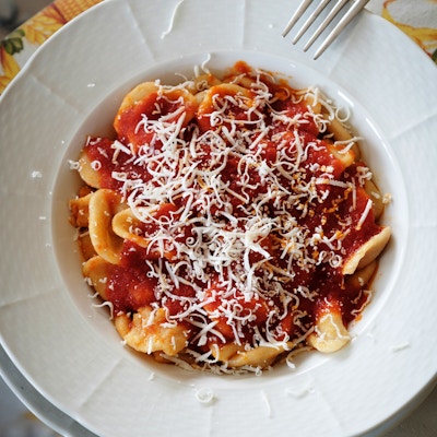 Salento mat - Matlagingsopplevelse på Tenuta Donna Anna - Orecchiette med tomatsaus og fersk pecorino