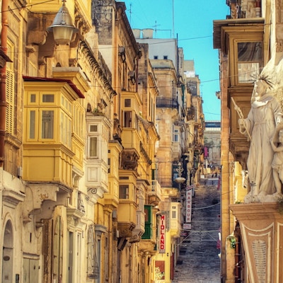 Valletta battery street
