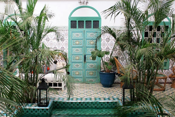 Bo på Riad, små spennende boutique hotell, innredet i Marokkansk stil